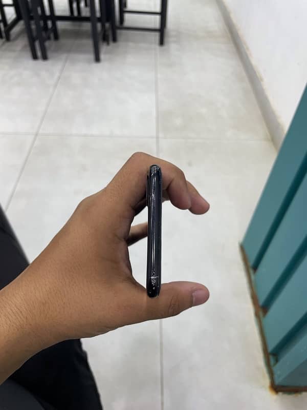 Iphone 7 plus PTA approved 4