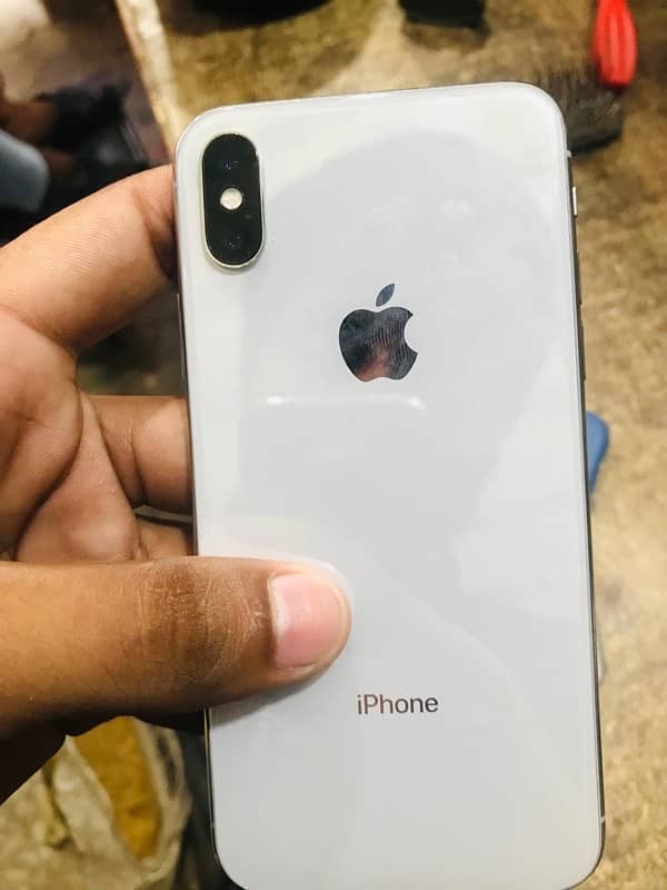 good condition iPhone X 0