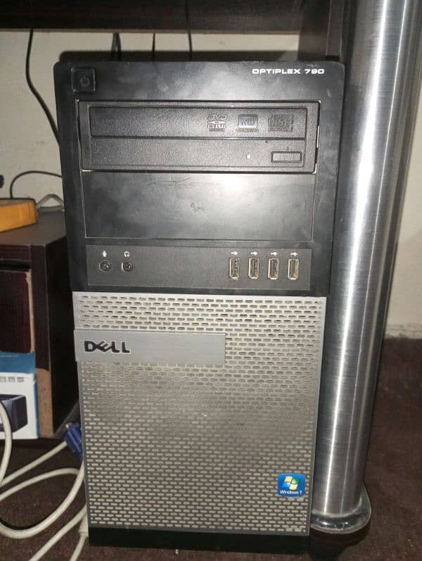 Core i5 2500 and Dell 22'' LCD 0