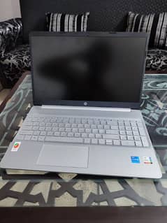 HP Pavilion 15s 0