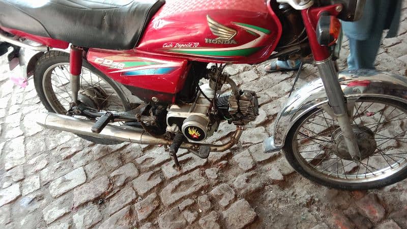 bike all ok hy koi kam nhi honey wala 03114993408 1