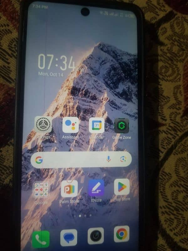 urgent sell Infinix note 10 pro 8 128 Sirf ik barik line si hn 1