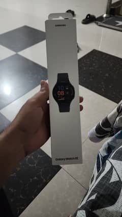 Samsung Watch Fe Box Packed Samsung Watch 6 ki trha hai