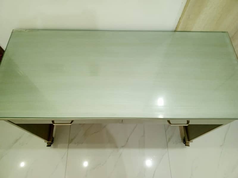 Study Table with Glass 6