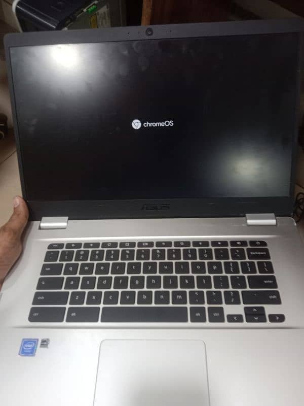 Asus Chromebook 4