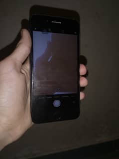 8 plus  butrry health 86 64gb