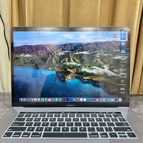 Macbook Pro 2017 Touch Bar 15 Inch 512gb SSD 4