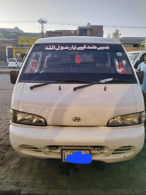 Hyundai grace van 0