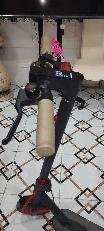 Electric Scooty in good condition 3