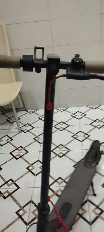 Electric Scooty in good condition 6