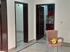 UPPER PORTION OF 10 MARLA LIKE A NEW LUXURY EXCELLENT CONDITION HOUSE FOR RENT IN JANIPER BLOCK BAHRIA TOWN LAHORE