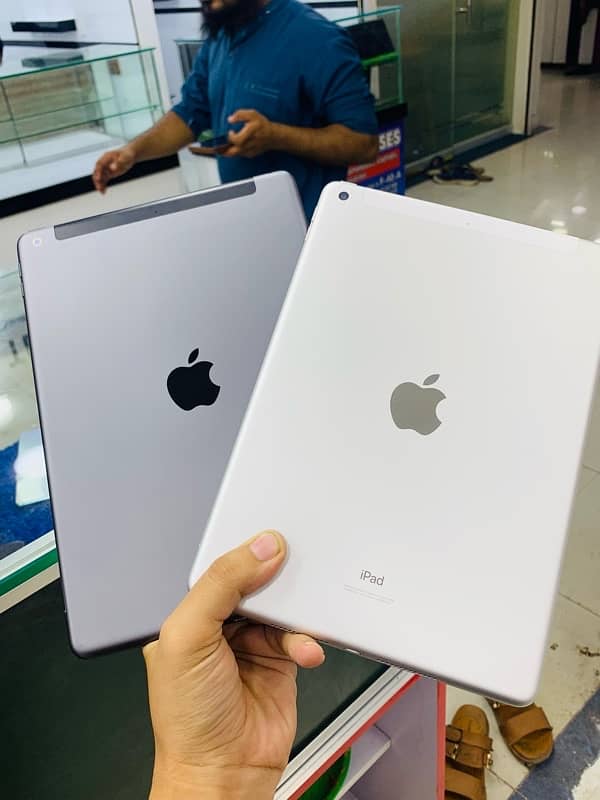 iPads 9 generation 256 gb 4