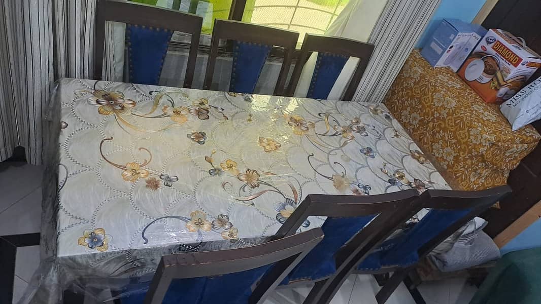 6 seater dinning table 3