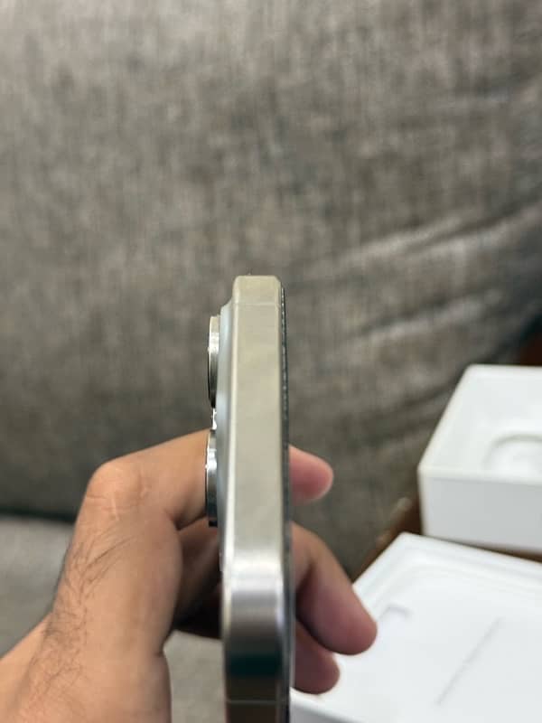 iPhone 15 pro max 256gb Natural Titanium 7