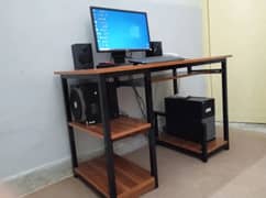 Computer Table/Desk/Workstation