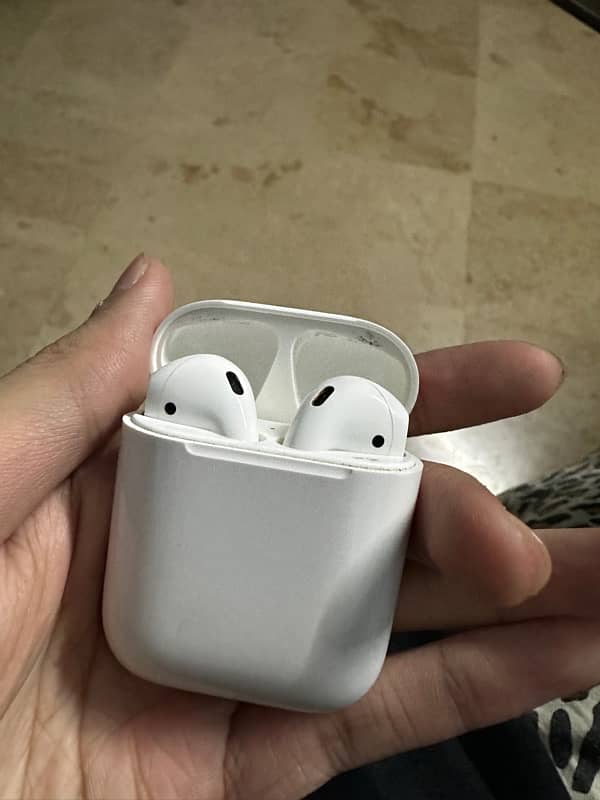 Airpods 2nd generation 3