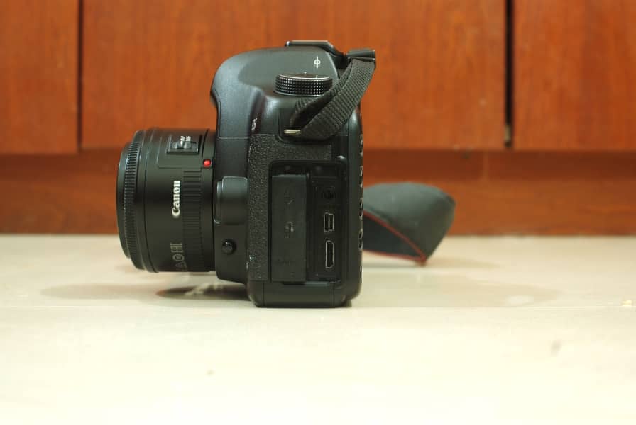 Canon EOS 5d Mark ii FullFrame 35mm professional Studio Digital Camera 5