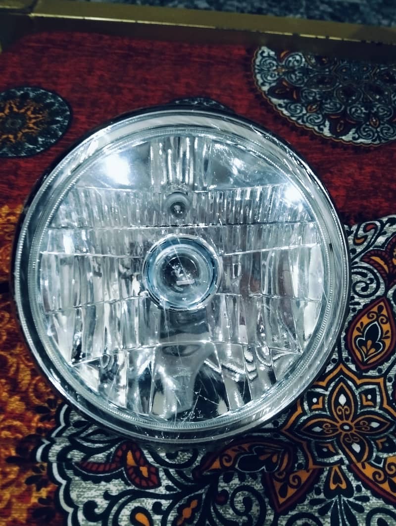 Suzuki GS  150 Headlight original 3