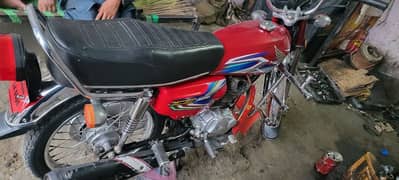 Honda 125   2022 Modal. Mardan Number