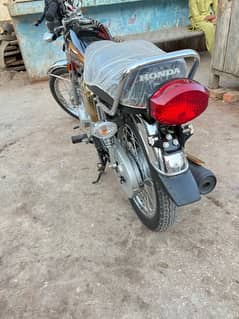 Honda 125 se