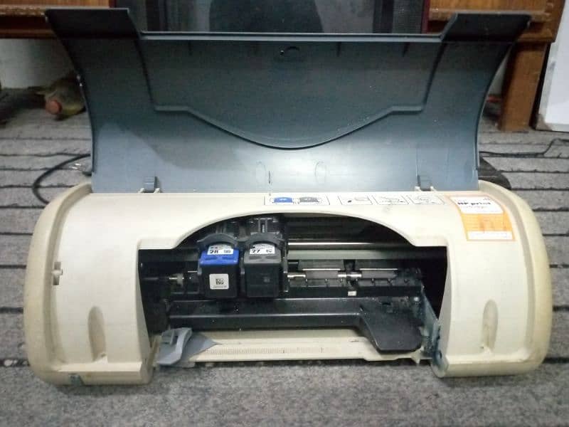 HP Deskjet 3744 Printer 1