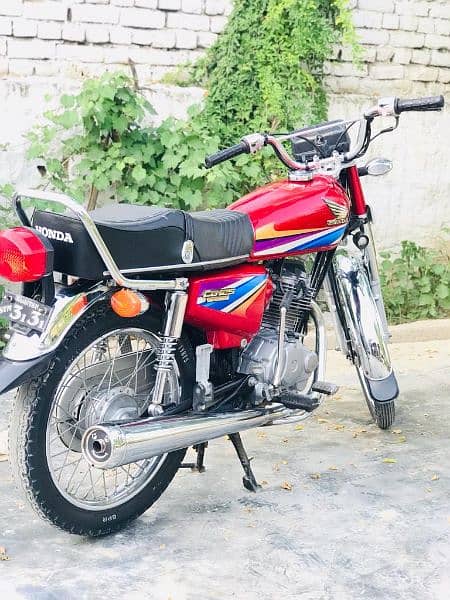 Honda 125 all to Pakistan delivery available 0