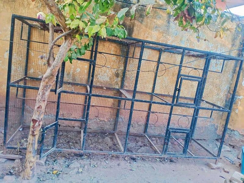 Hen Cage For Sale In Excellent Condition 1