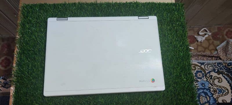 Acer Touch 4gb chromebook R11 360 rotatable 2