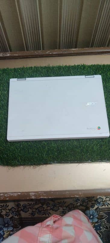 Acer Touch 4gb chromebook R11 360 rotatable 5