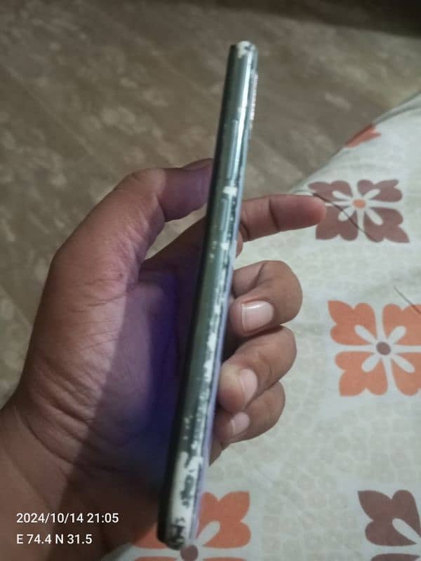 vivo Y17  koi fault nahi  ,non pta 6 ,128 5