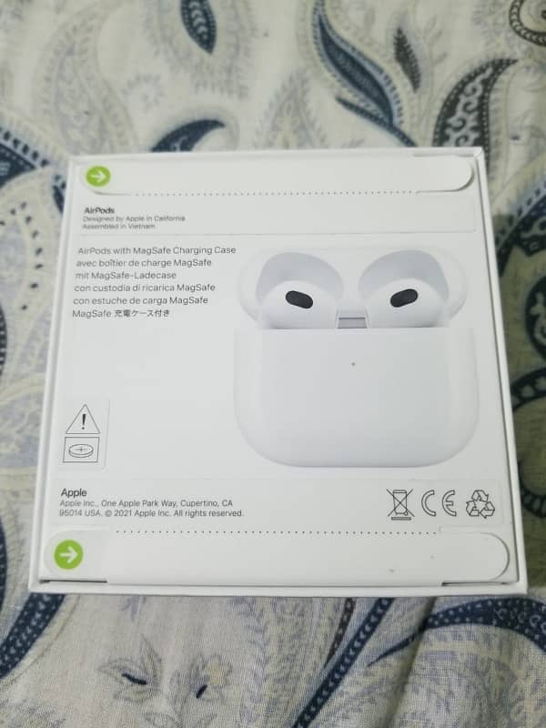 Airpods 3rd generation (Original) 1