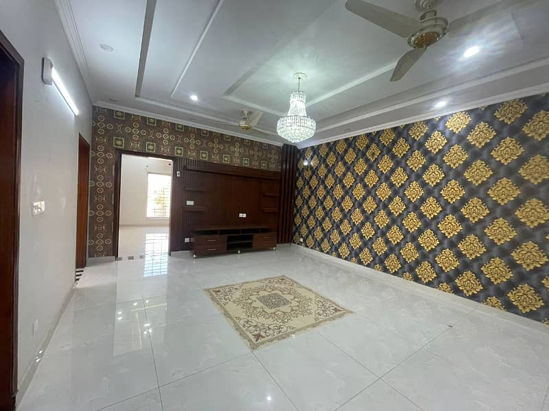 Upper Portion Of 10 Marla Available For Rent In Bahria Town Lahore 3