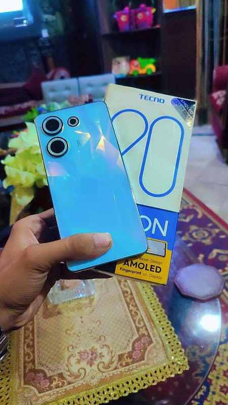 tecno camon 20 8+8 256 with box 0