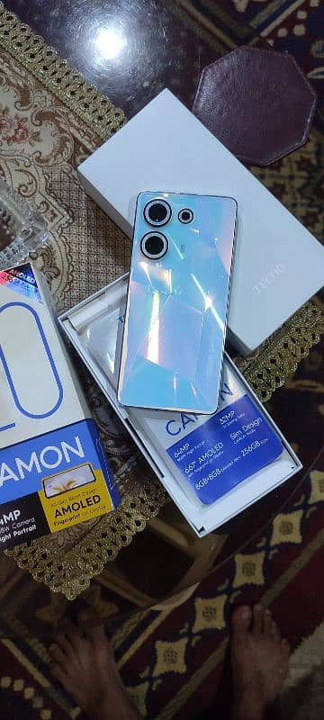 tecno camon 20 8+8 256 with box 2