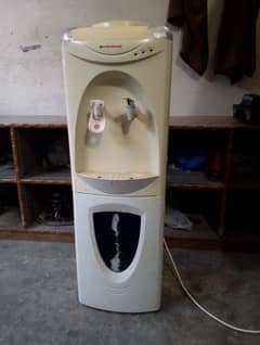 Water Dispenser