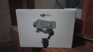 DJI ronin rs4 new not even used