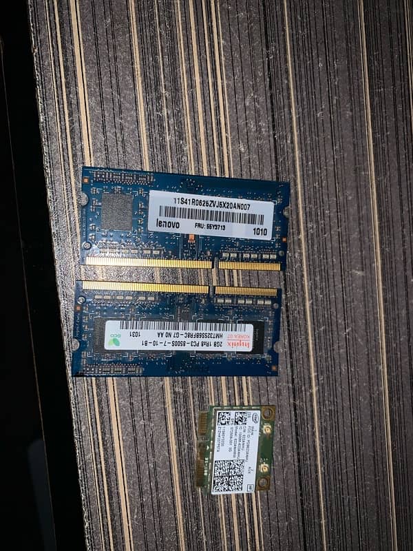 laptop 4gb ram and Wi-Fi card 0