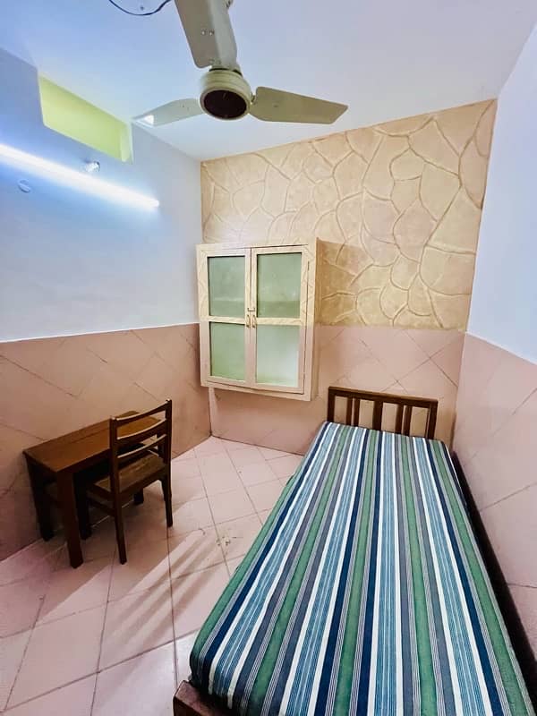 Syed Hostel (For Boys) Lahore. Separate / Independent Rooms 6