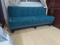 Sofa cumbed