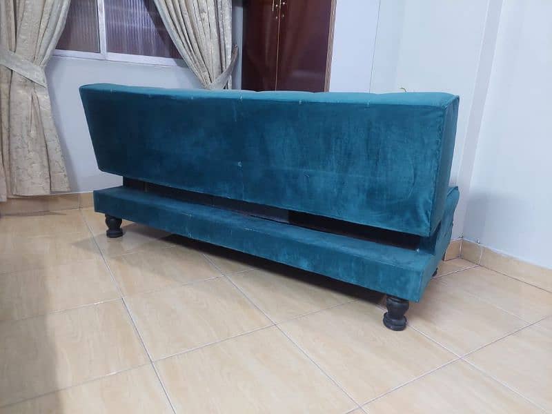 Sofa cumbed 3