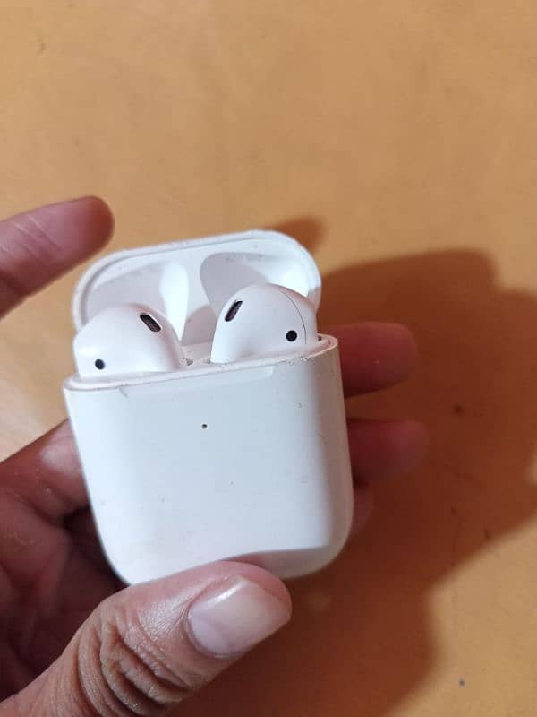 Airpods 1