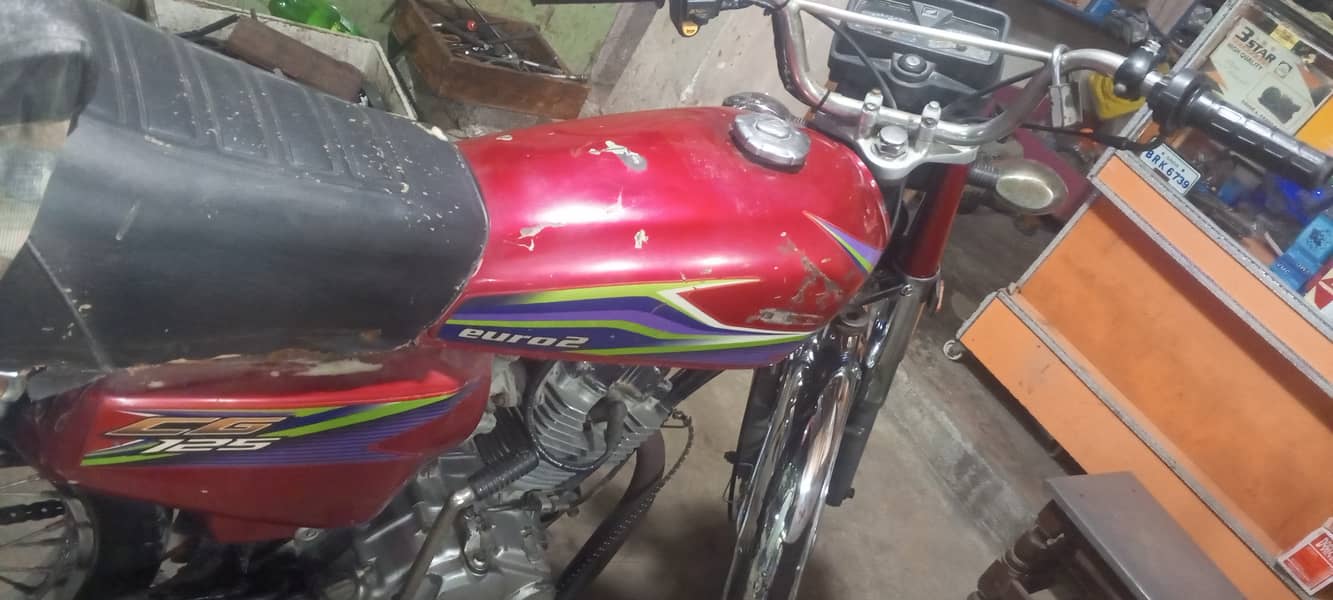 Honda 125 Bike 10