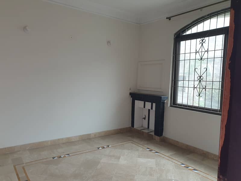 5 MARLA HOUSE FOR RENT NEAR EXPO CENTER IN JOHAR TOWN 18