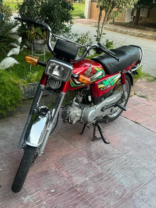 Honda cd70 up for sale 0