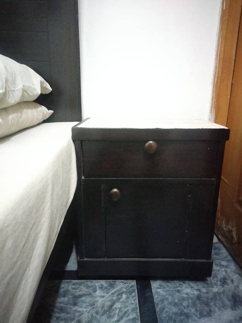 Bed Set | Bed | 2 Side Table | urgent sale 3