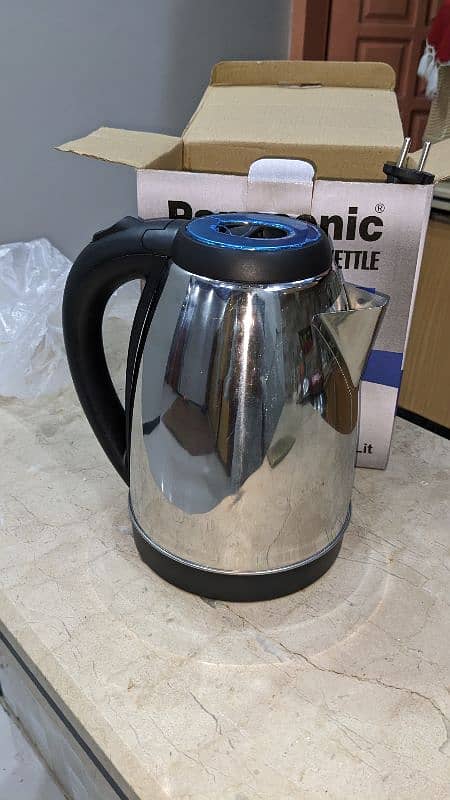 Electric kettle Stainless Steel Body -Automatic instant Heating 1