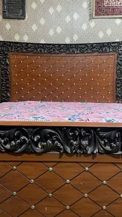 king size bed ,dressing table ,side table and wardrobe