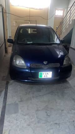 Toyota Vitz 2000Model with 15km average