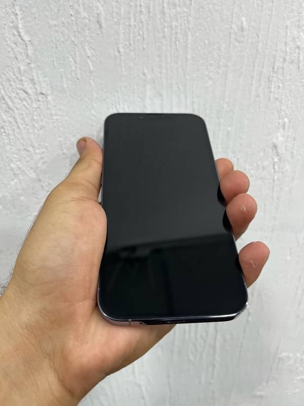 iphone 13 pro dual sim pta 256gb                       11 12 14 15 16 7