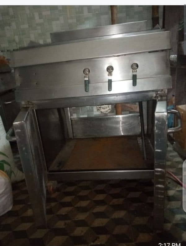 Fryer and hotplate 2